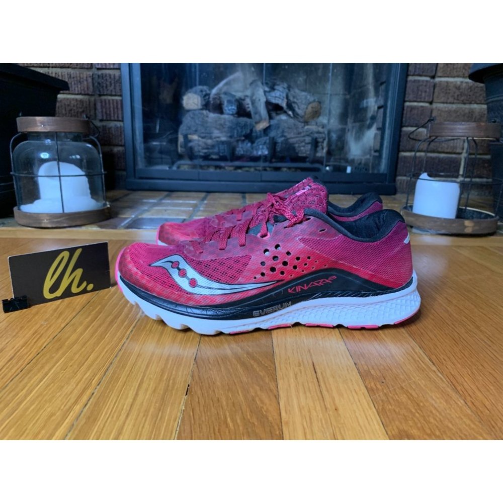 Size 9.5 W Saucony Kinvara 8 “Berry Pink” Running Shoes S10356-1